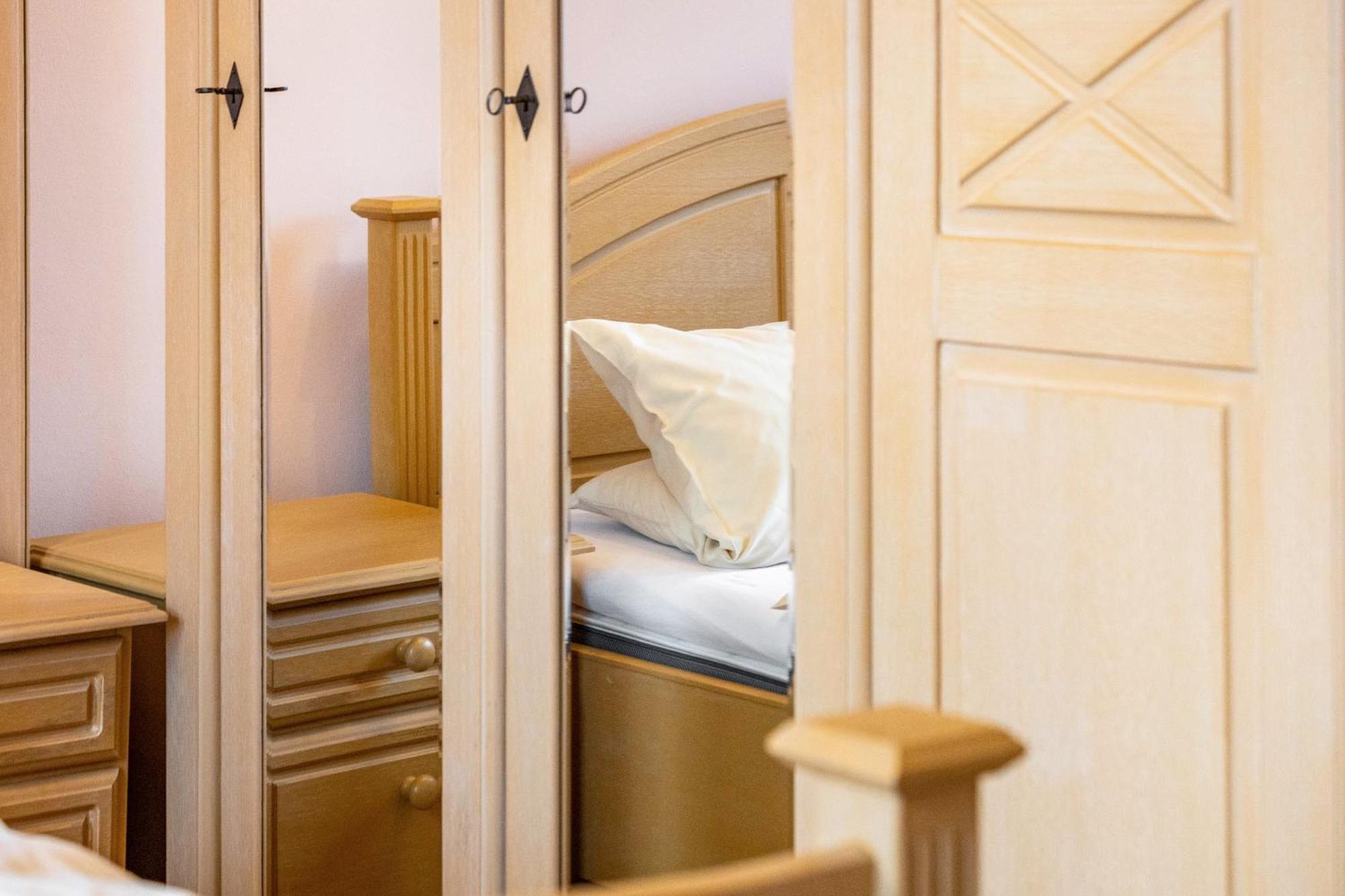 Serviced Apartments Xanthurus Швелм Екстериор снимка