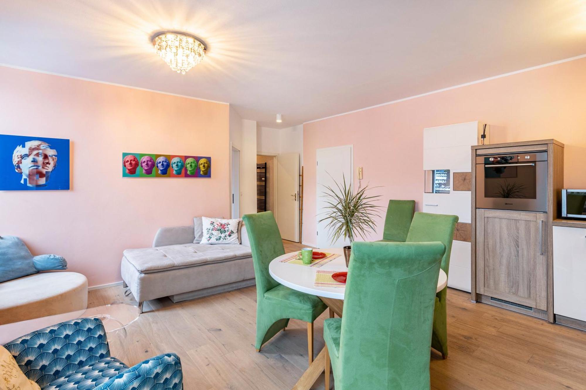 Serviced Apartments Xanthurus Швелм Екстериор снимка