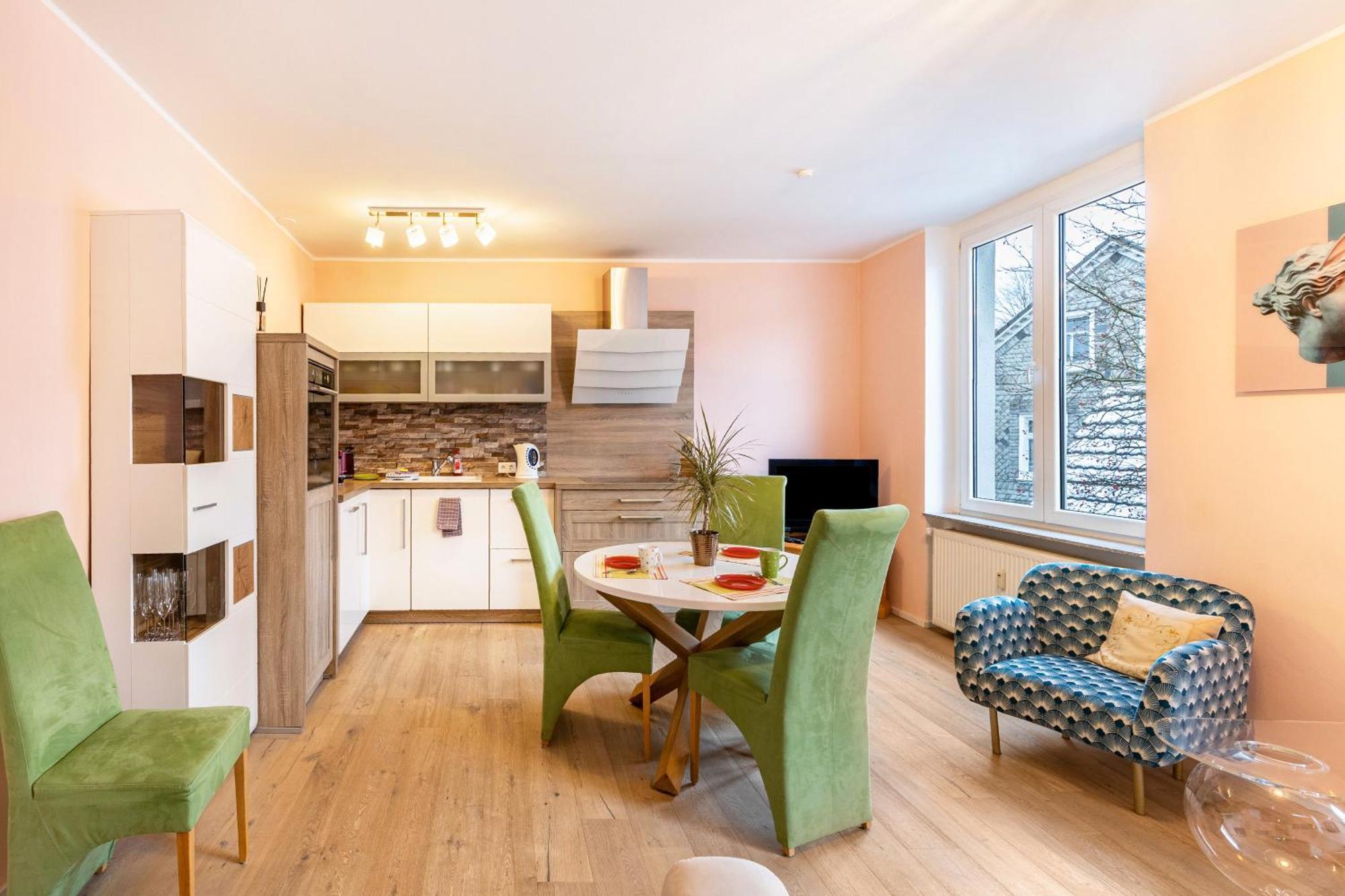 Serviced Apartments Xanthurus Швелм Екстериор снимка