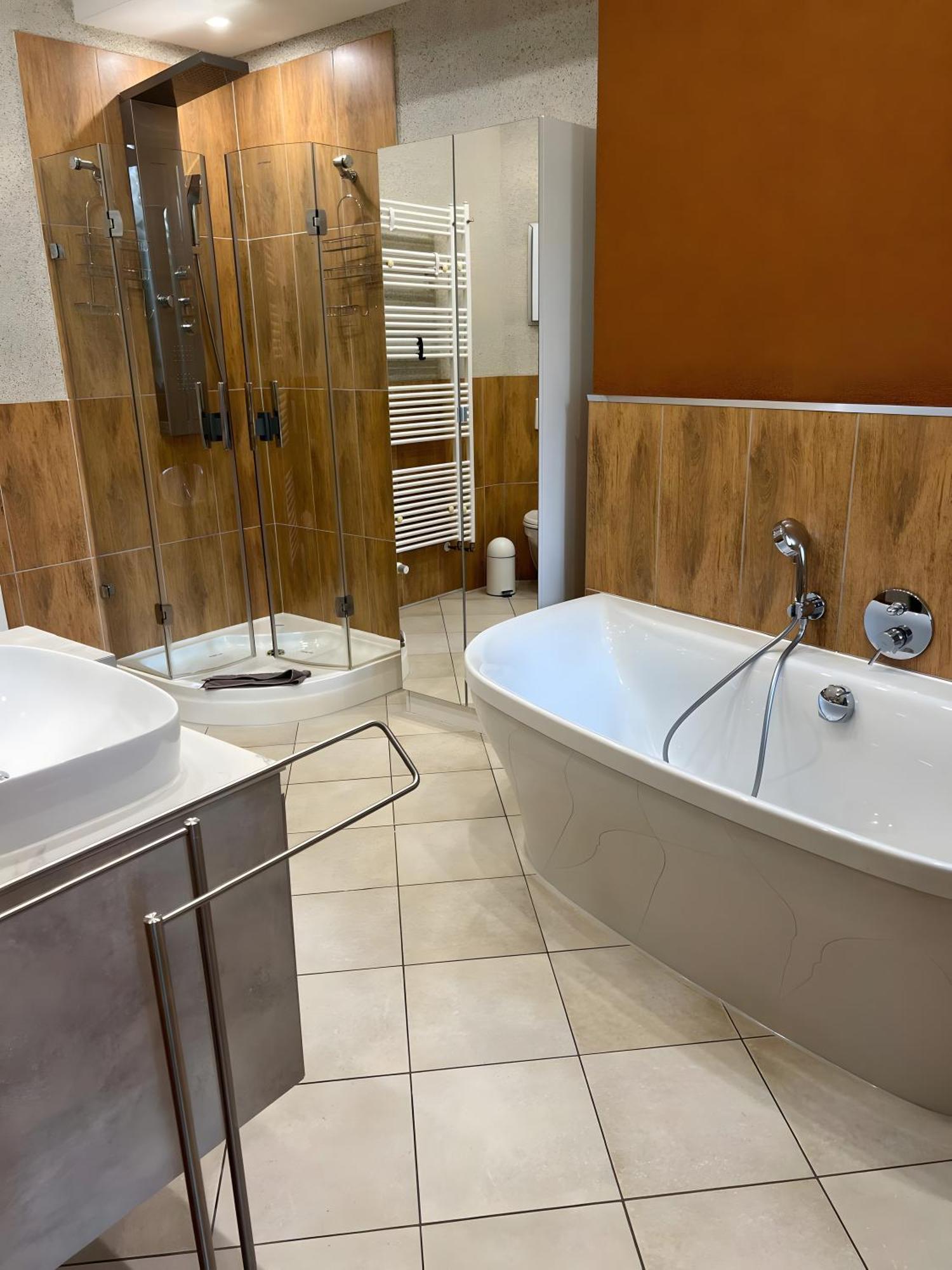 Serviced Apartments Xanthurus Швелм Екстериор снимка